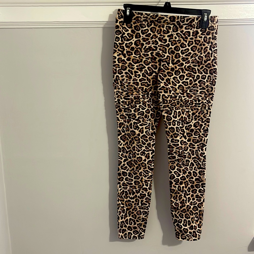Girls leopard print size 14/16 leggings